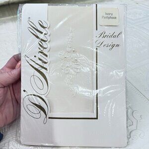 VINTAGE D'airelle IVORY BRIDAL PANTYHOSE SHEER TOE ONE SIZE NYLON WEDDING FLORAL